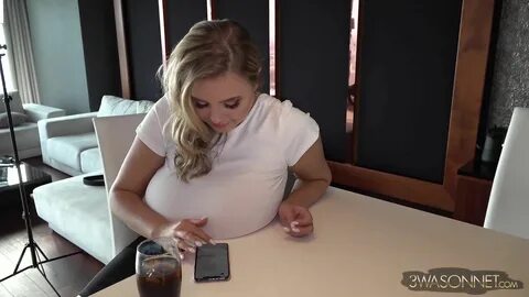 Boobs texting