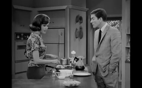 Review: The Dick Van Dyke Show, "The Curious Thing About Wom