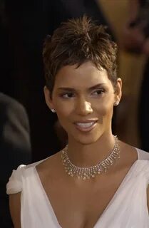 Halle Berry's Hairstyles Over the Years