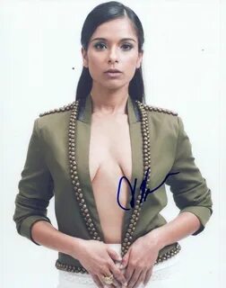 Dilshad Vadsaria Signed Autographed 8x10 Photo Greek Actress COA Autographi