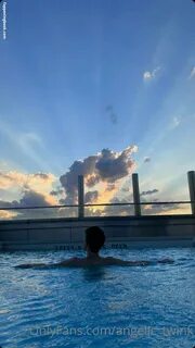 mxchcuevas Nude OnlyFans Leaks.