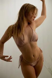 Lexee Smith In Tiny Bikini - Hot Celebs Home