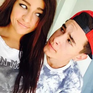 Andrea Russet and her boyfriend Kian Lawley SUCH a cutie cou