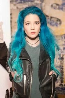 10 Celebs Who Have Tried Candy-Colored Hair Halsey hair, Pas