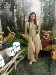 Endor Leia Cosplay costumes, Cosplay, Star wars images