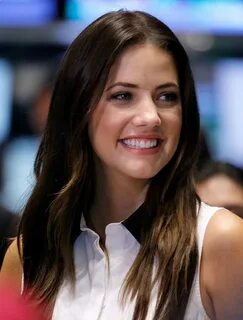 Picture of Julie Gonzalo