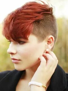 Undercut Frisuren Frauen kurze Haare in roter Farbe braune n