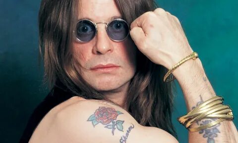 Ozzy Osbourne in Bildern: Von Yoga, Horror und Hunden