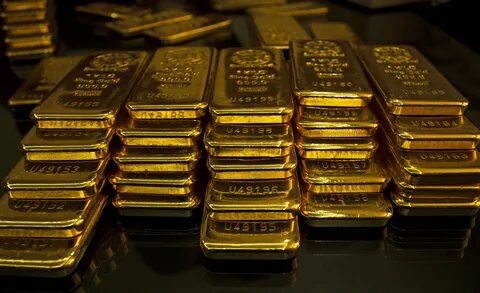 Could Bullish Factors for Bitcoin Drive Gold Prices Past $5,