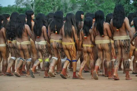 Pequi Fest bei den Xingu Indianern - Terra Discovery Tours