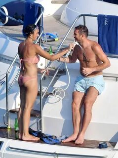 Christine Bleakley Sexy (33 Photos) #TheFappening