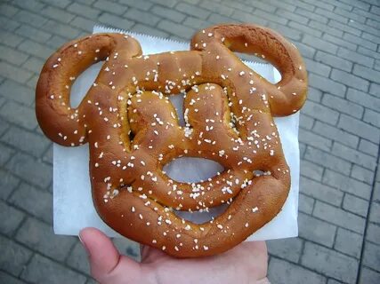 Mickey Pretzel This pretzel really was the best quality so. 