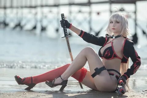 Calvin's Canadian Cave of Coolness: Jalter Berserker Cosplay