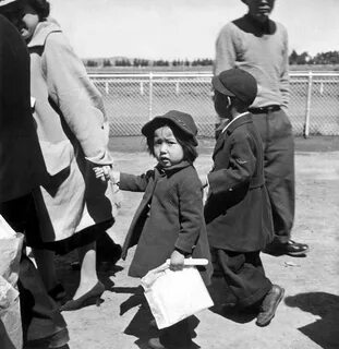 History in Photos: Dorothea Lange - Japanese Internment.