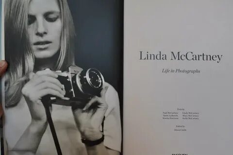 Beatles Forever!: Linda McCartney - Life in Photographs, Tas