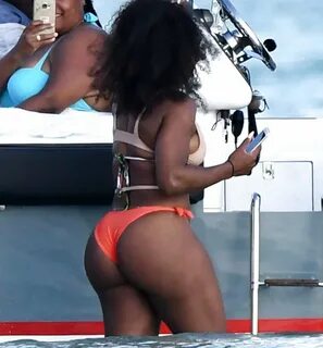 Serena Williams s ass - Photo #4