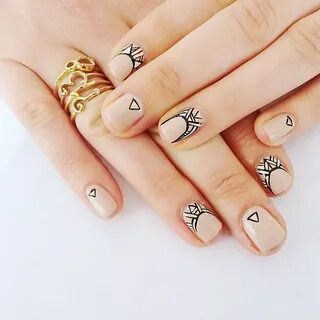 50 diseños de nail art gráficos que sacarán tu lado más arty