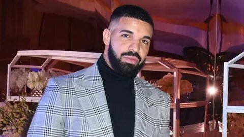 Old Video Shows Drake Kissing Underage Fan Onstage, Draws Ba