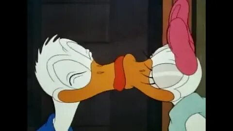 Donald Duck: Donald and Daisy Kiss