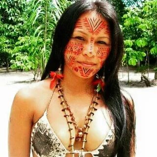 Xingu tribe Amazon Brazil. Indios brasileiros, Mulheres indi