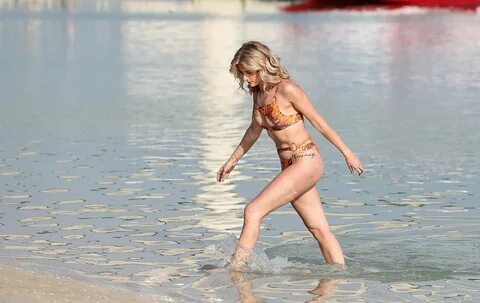 Bikini Beauty Sarah Jayne Dunn Roaming the Beach and Looking