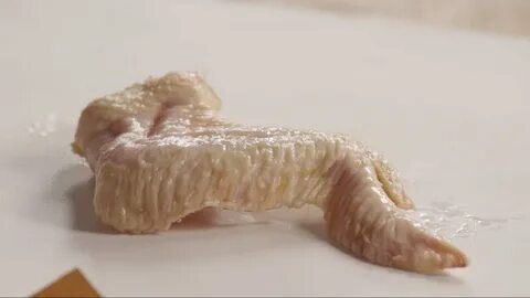 Chicken wings GIF - Find on GIFER