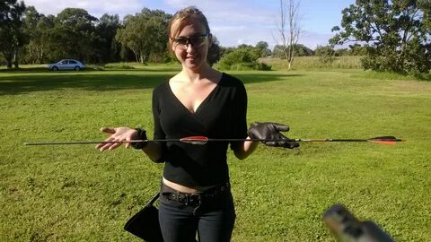 Split an arrow, feel a bit like robin hood Robin Hood, Viral Videos, Trendi...