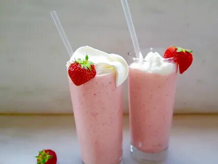 STRAWBERRY SMOOTHIE Malt milkshake, Homemade strawberry ice 