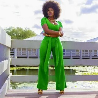 Amara La Negra Feet (7 images) - celebrity-feet.com