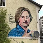 Beautiful, inspirational mural confuses David Spade for Kurt