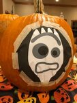 Dan the Pixar Fan: Events: Pixar Themed Pumpkin Carving (201