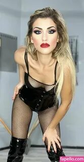 Mistress Iside / Mistress_Iside / mistress_iside Nude Leaked OnlyFans Photo #9 -