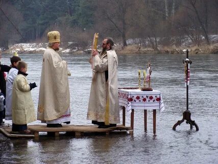 File:1.1 Sanok, Blessing of the holy water at San River.JPG 