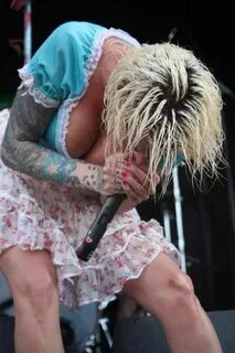 Pin by Christa Brekke on Maria brink Maria brink, Heavy meta