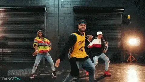 Silly Dance GIF - Silly Dance Groove - Discover & Share GIFs