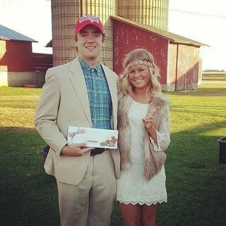 Forrest Gump Costume Ideas Halloween outfits, Couple hallowe