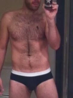 Leaked Nude Selfies Prove Scott Evans Has Really Amazing Dic