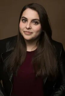 Бини Фелдштейн (Beanie Feldstein, Elizabeth Greer Feldstein)