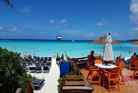 Half Moon Beach (Little San Salvador Island (Half Moon Cay),