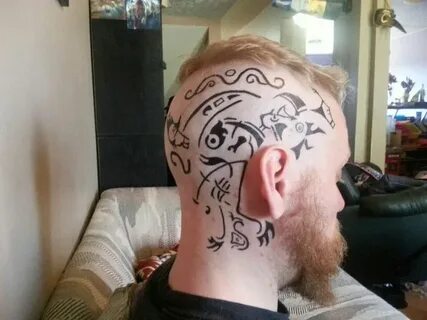 Ragnar head tattoo Idées de tatouages, Tatouage, Tatoo