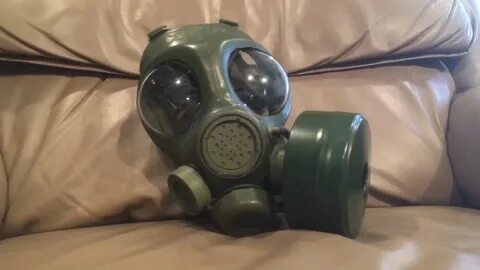 Canadian C4 gas mask - YouTube