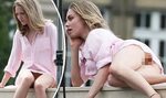 Amanda Seyfried suffers wardrobe malfunction on photo shoot 