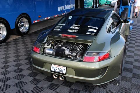"Отклонение": Porsche 911DV8 с 7.0-литровым V8 от Corvette -