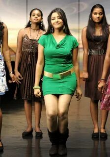 Shweta Basu Prasad Hot Green Dress Dance wallpapers - Clik 4