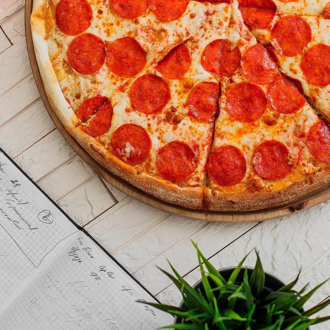 какую колбасу положить в пиццу пепперони в домашних условиях фото 96