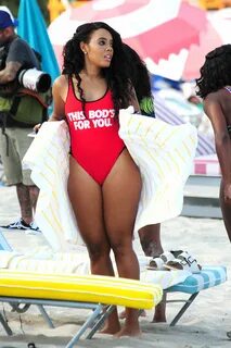 Angela Simmons - Swimsuit candids at Miami Beach-01 GotCeleb