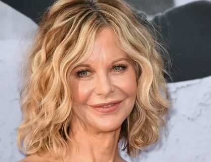 Meg Ryan's Height in cm, Feet and Inches - Weight and Body M