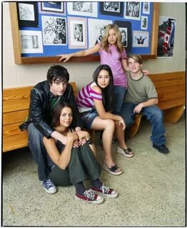 Craig, Spinner, Ashley, Manny and Paige Degrassi the next ge