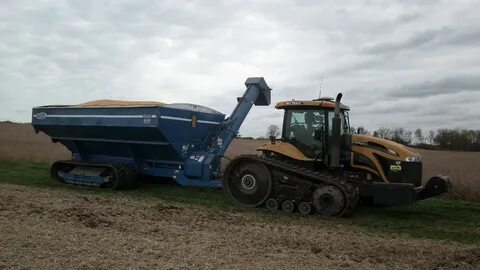 Soybean Harvest 2016 Cat MT765C Tractor and Kinze 1050 Grain