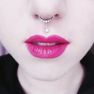 bright pink lips, cute medusa piercing and rhinestone septum